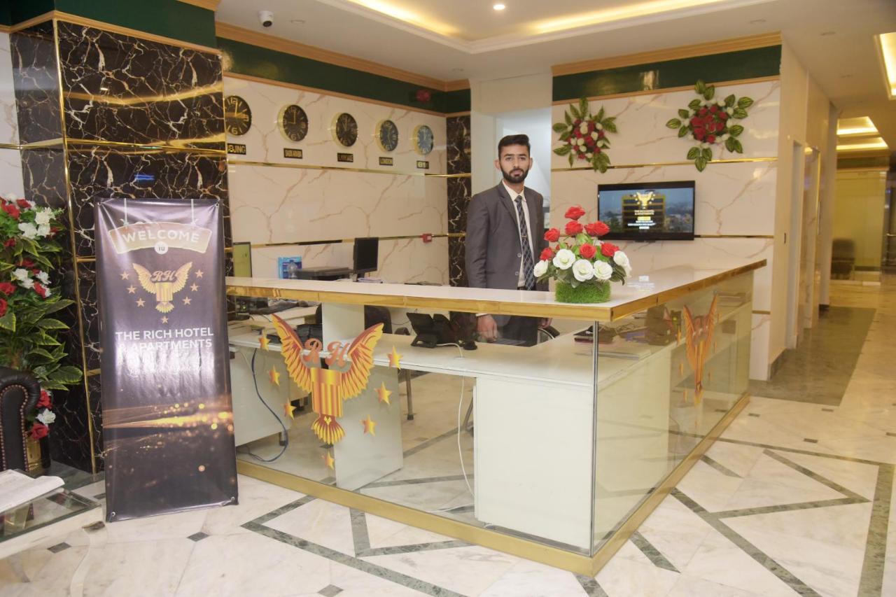 The Rich Hotel & Apartments Lahore Esterno foto